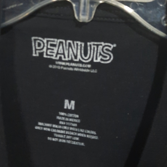 Snoopy T-shirt - Picture 2 of 3